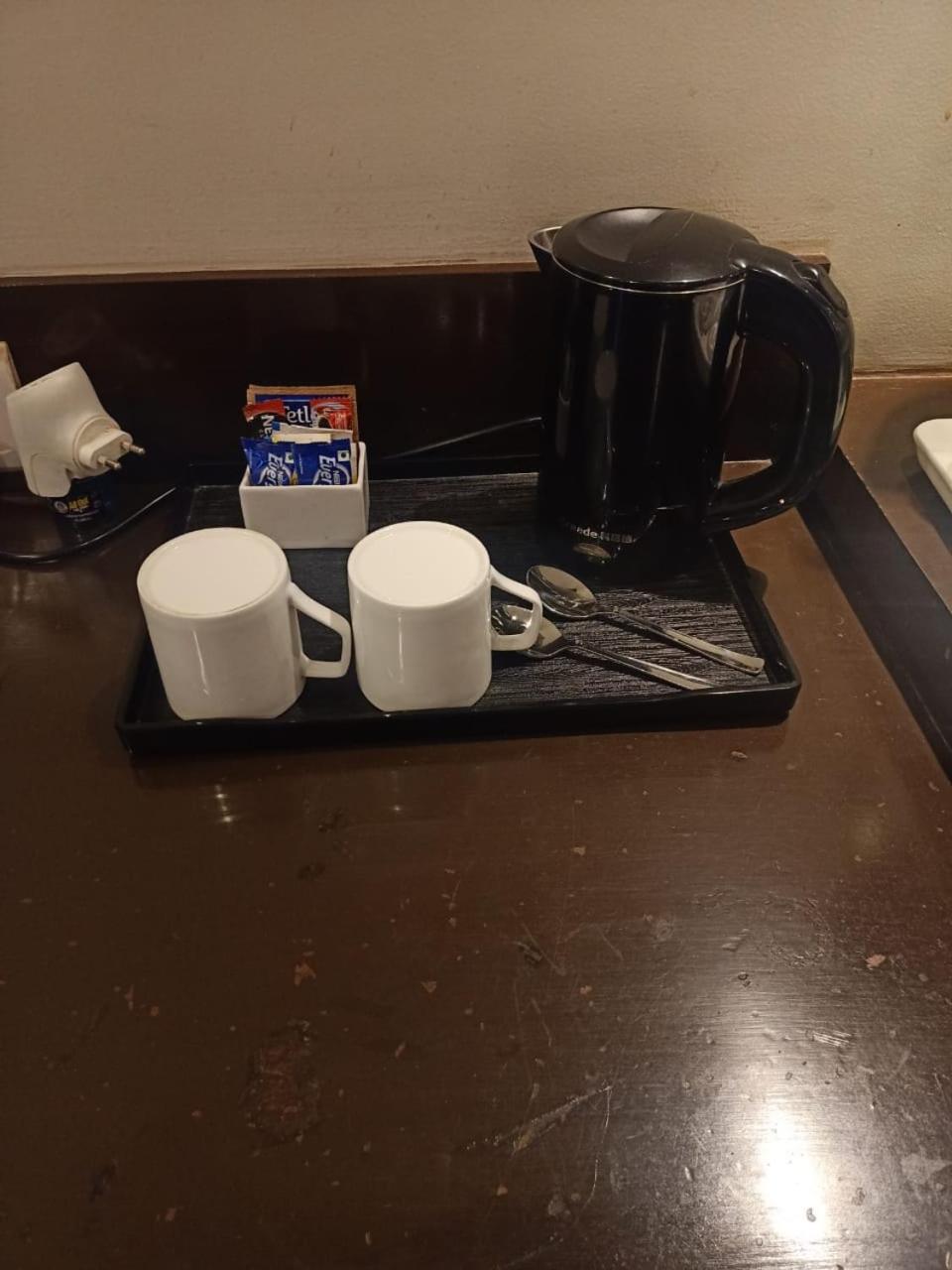ロックランド ホテル Cr パーク ニューデリー エクステリア 写真